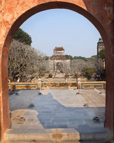 Cảnh vật hiền hòa, yên bình.