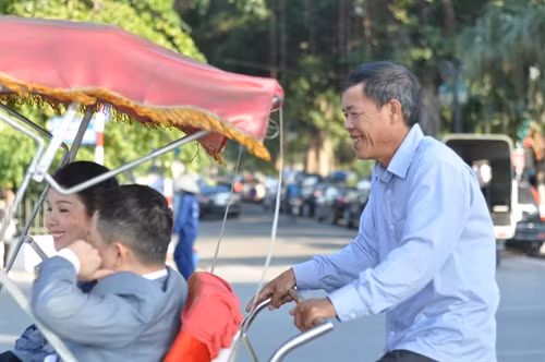 Xích lô không chỉ đơn thuần là nghiệp mưu sinh, mà còn là niềm vui sống, một phần không thể thiếu của những bác tài xích lô.