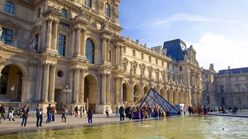 Bảo tàng Louvre - Pháp. Ảnh: internet