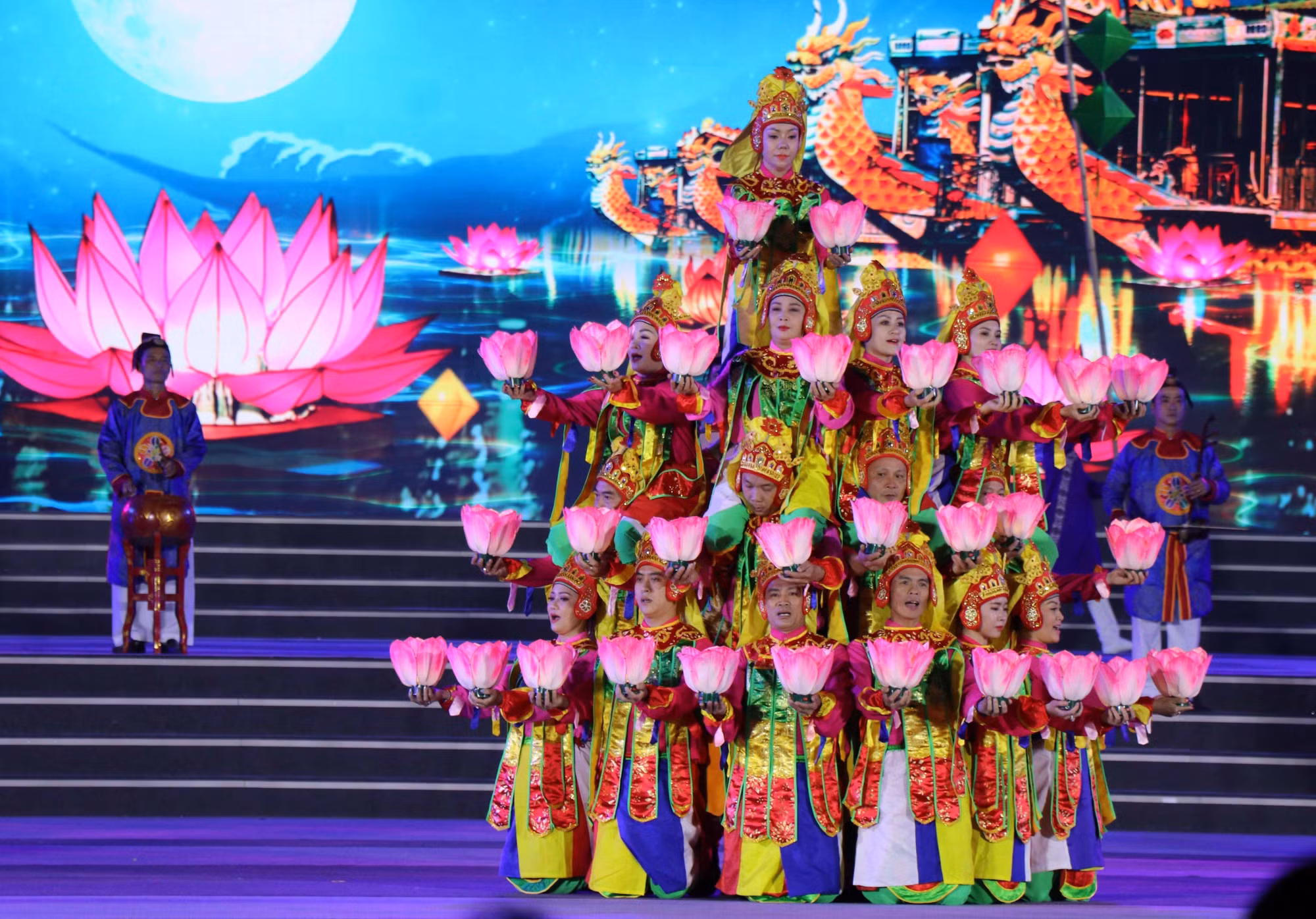 Phó Thủ tướng Trần Hồng Hà trao Bằng công nhận 3 bảo vật quốc gia tại Festival “Về miền Quan họ - 2023” ảnh 3