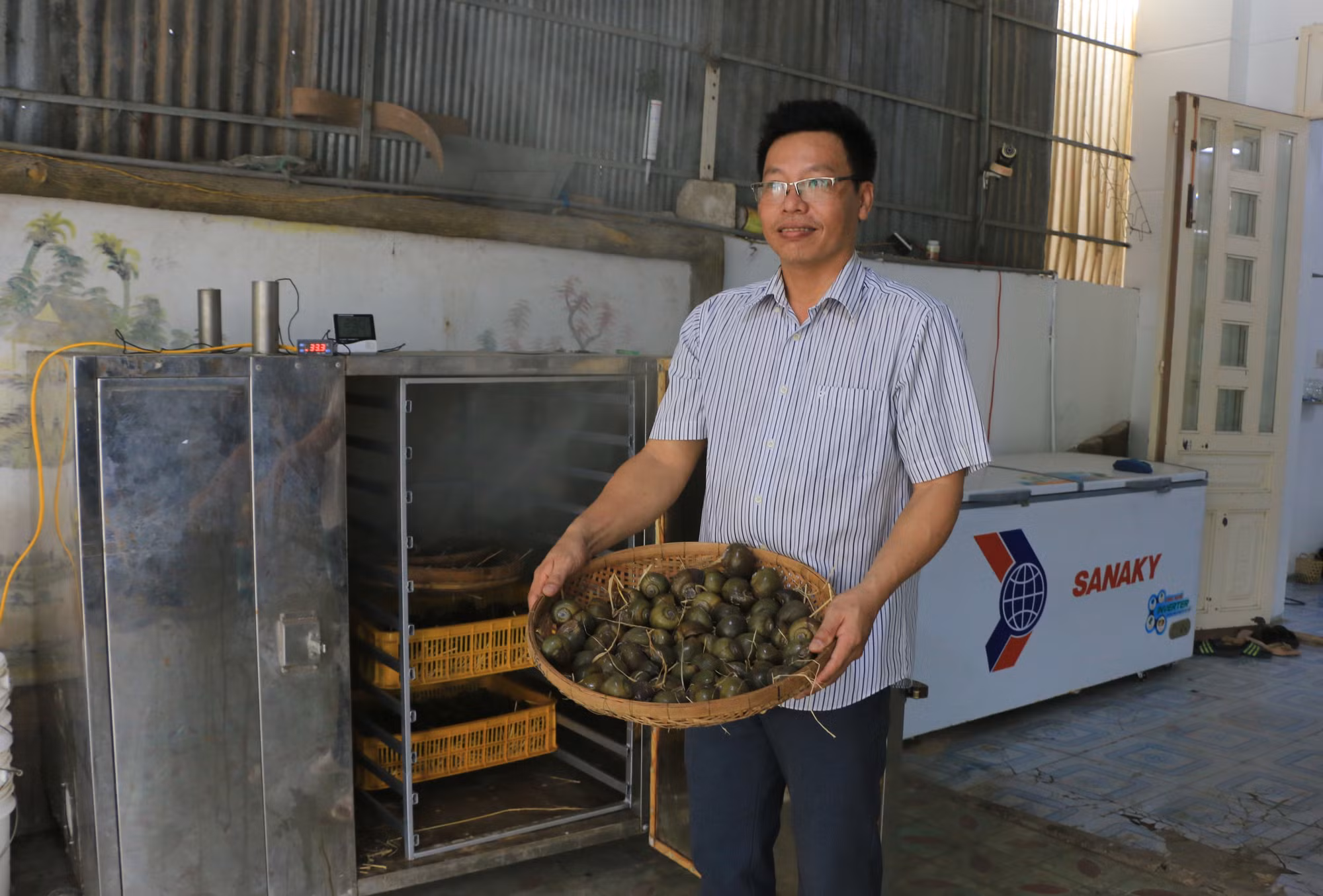 Anh Lê Hồng Lâm thu nhập cao từ sản phẩm ốc gác bếp ảnh 4