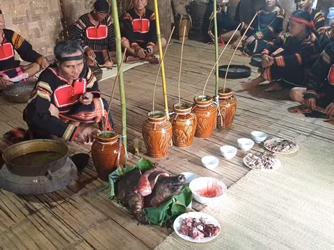 Tái hiện Lễ cúng lên nhà Rông mới của đồng bào Jrai ảnh 7
