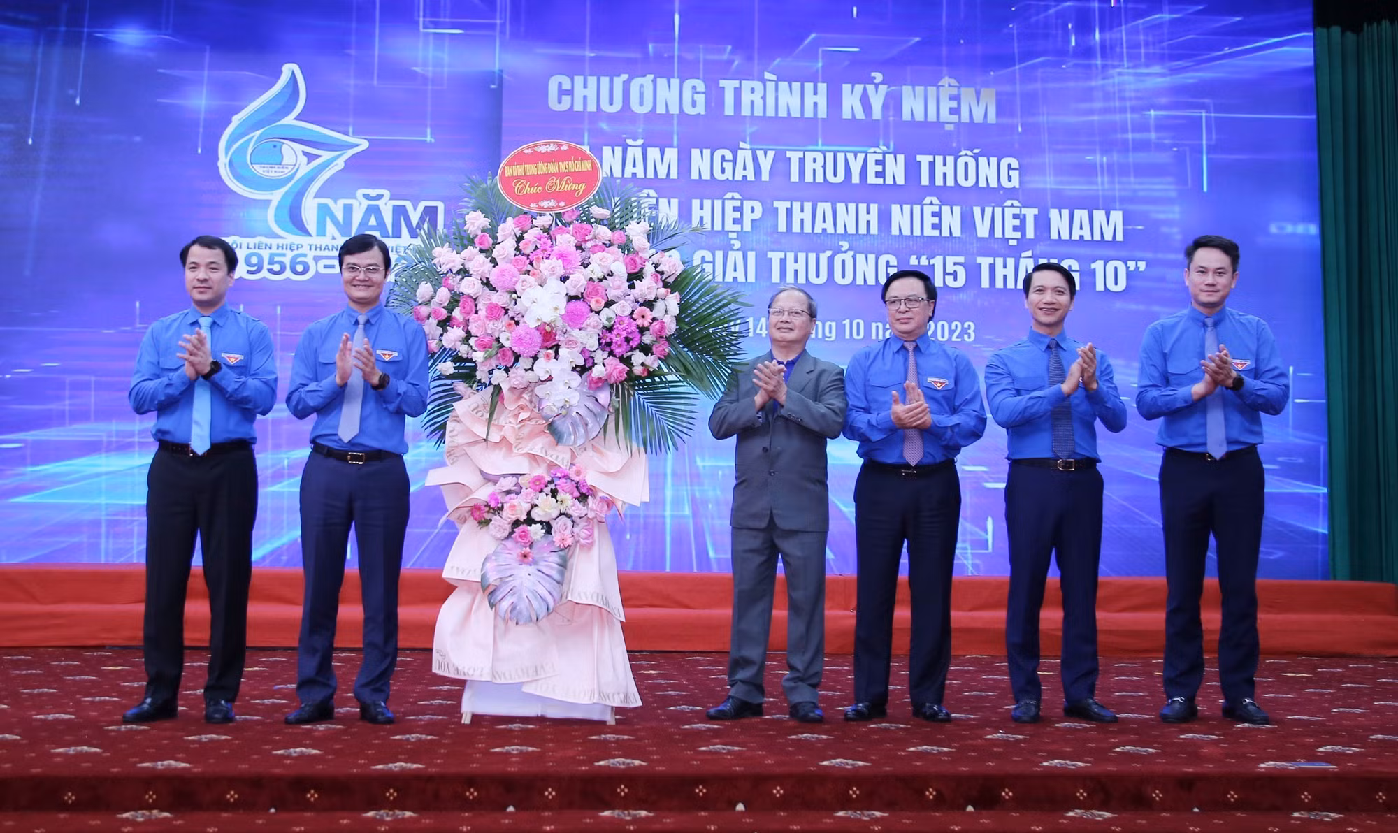 Kỷ niệm 67 năm Ngày truyền thống Hội Liên hiệp Thanh niên Việt Nam và trao Giải thưởng “15 tháng 10” ảnh 1