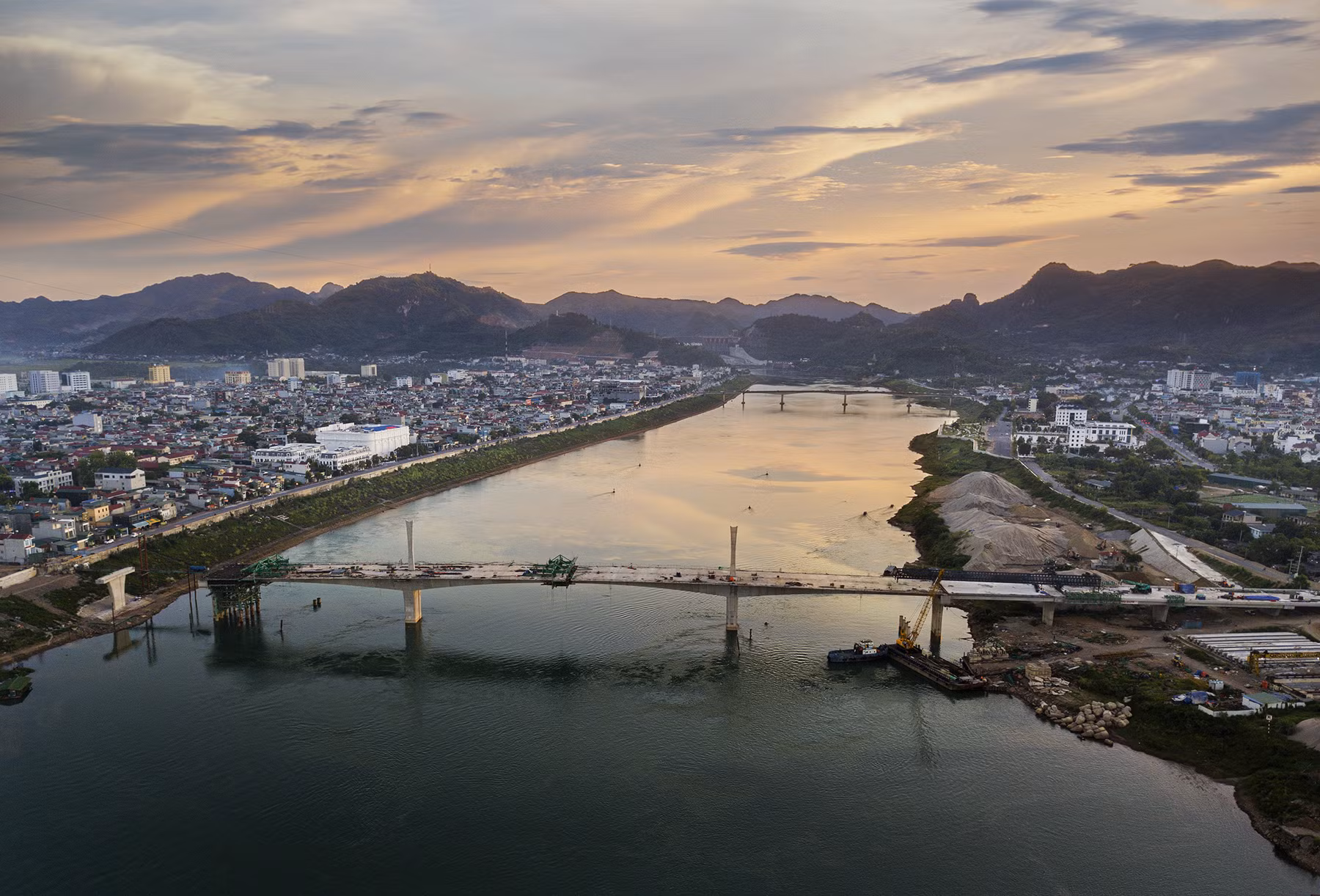 Quyết tâm thông xe kỹ thuật cầu Hòa Bình 2 trong tháng 9/2021 ảnh 10