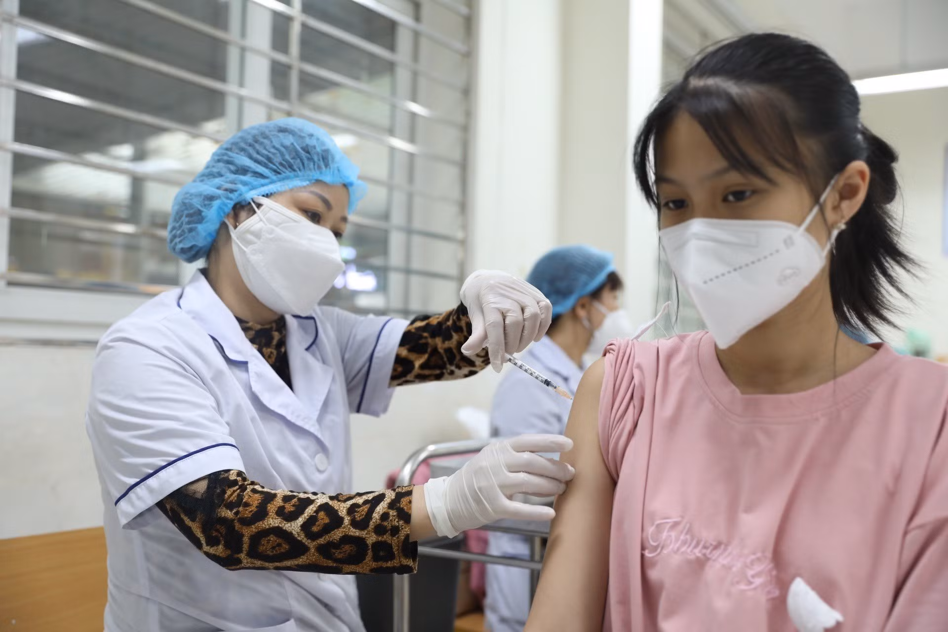 Dịch COVID-19: Xuất hiện chùm ca bệnh mới, Lào Cai khẩn trương triển khai phòng, chống dịch ảnh 1