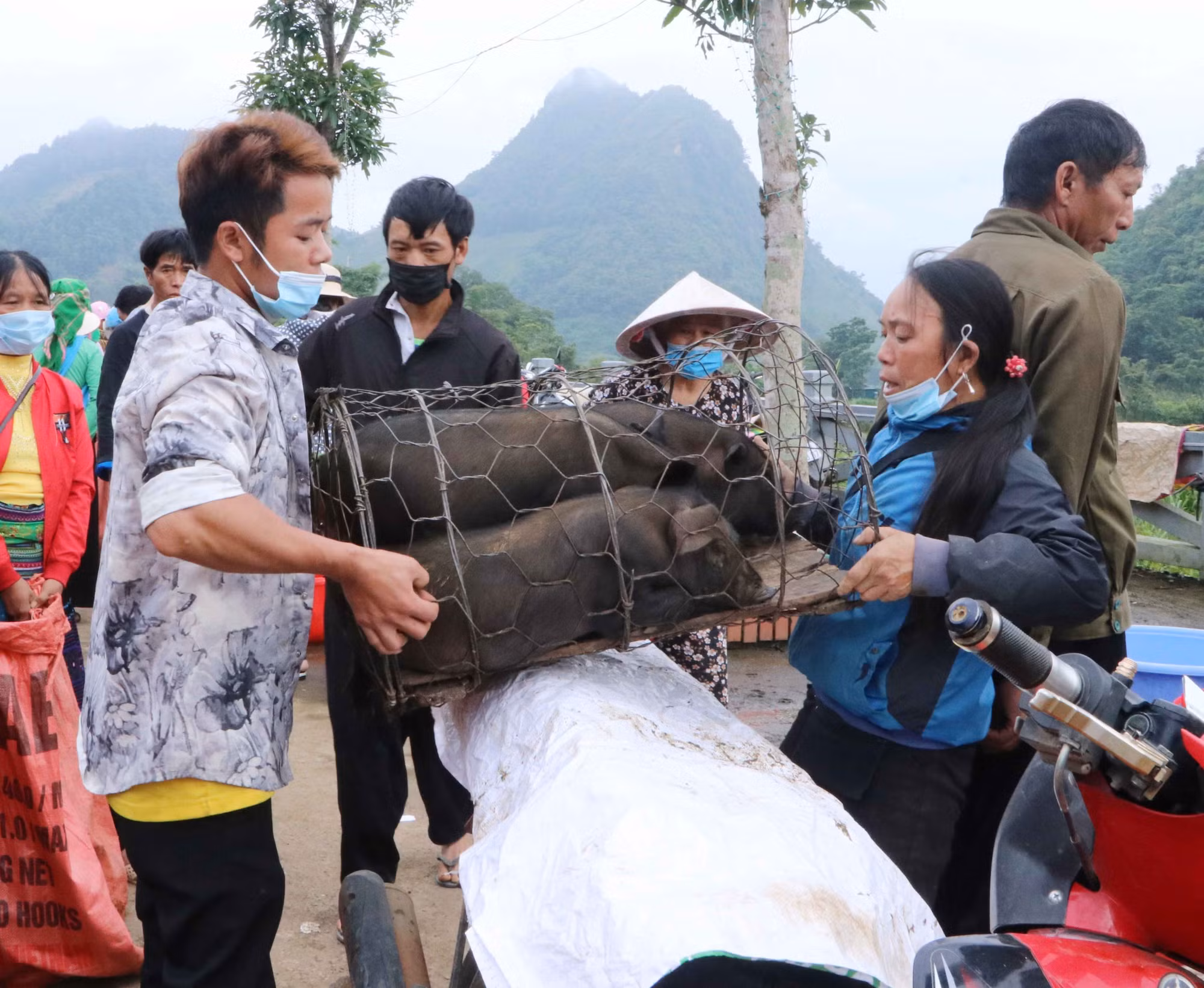  Du lịch Việt Nam: Độc đáo chợ phiên San Thàng, Lai Châu ảnh 7