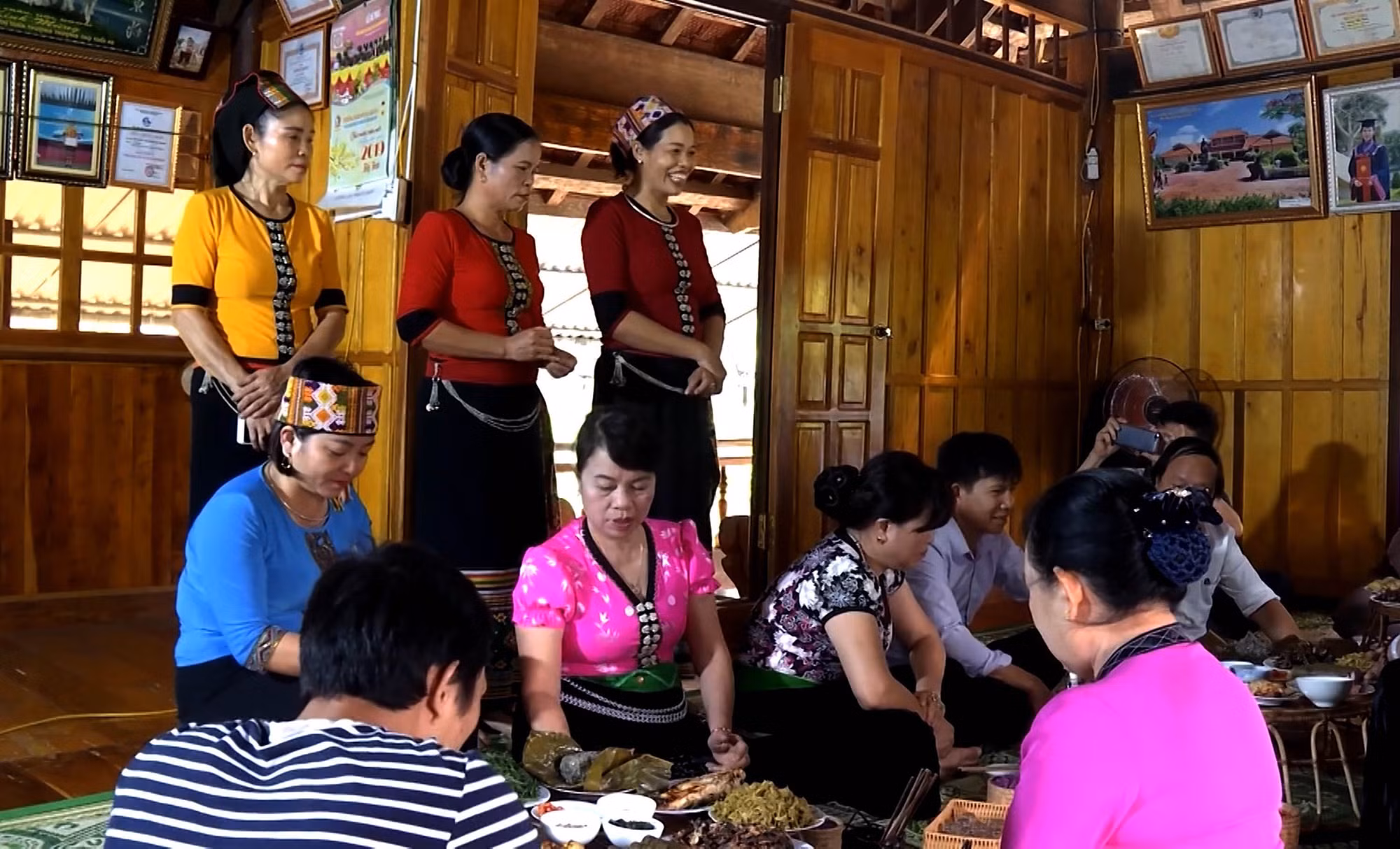Nghệ An tháo gỡ điểm nghẽn để phát triển du lịch ảnh 1