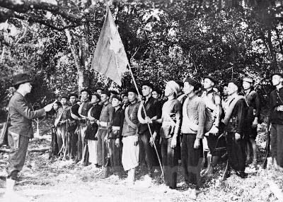Kỷ niệm 110 năm Ngày sinh Đại tướng Võ Nguyên Giáp: Mãi xứng danh "Người anh Cả" của Quân đội nhân dân Việt Nam ảnh 2