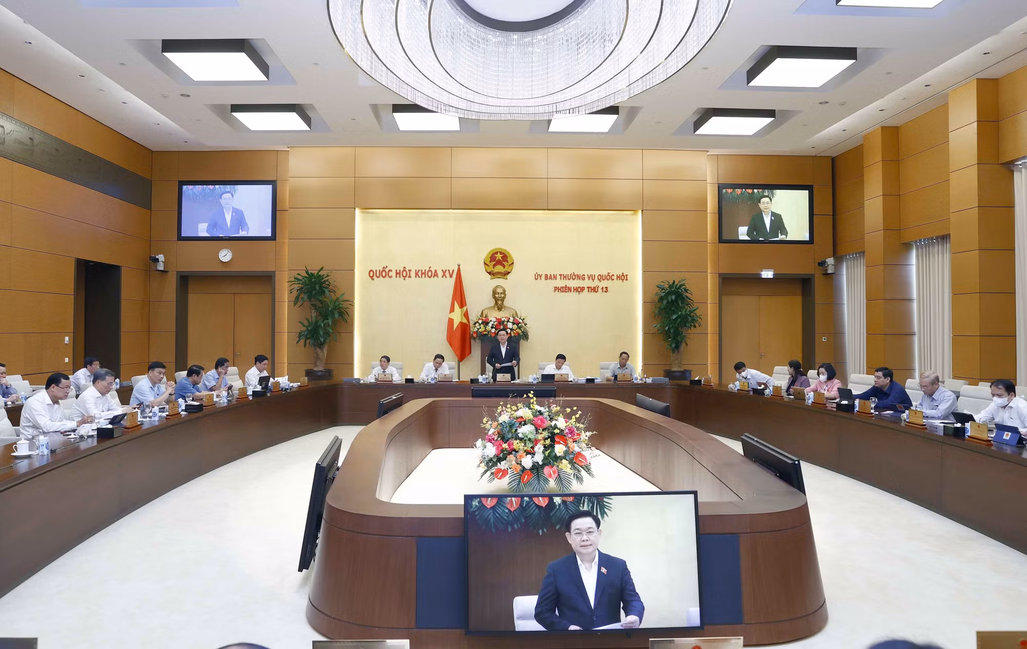 Khai mạc Phiên họp thứ 13 của Ủy ban Thường vụ Quốc hội ảnh 1 Khai mạc Phiên họp thứ 13 của Ủy ban Thường vụ Quốc hội ảnh 1