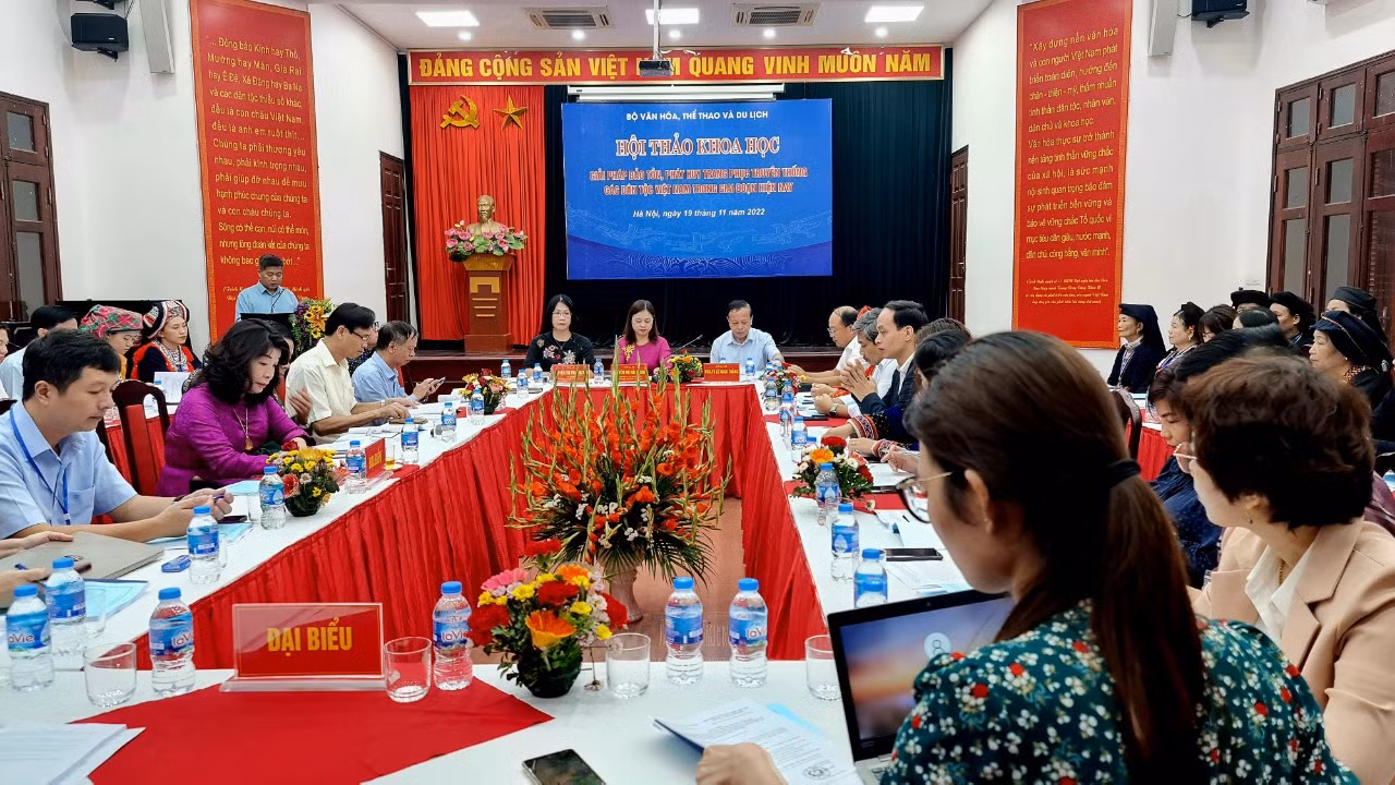 Bảo tồn và phát huy trang phục truyền thống các dân tộc Việt Nam ảnh 5