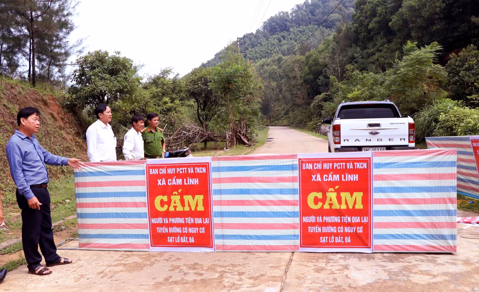 Ứng phó với bão số 4: Hà Tĩnh chủ động các phương án bảo vệ người dân vùng xung yếu ảnh 2