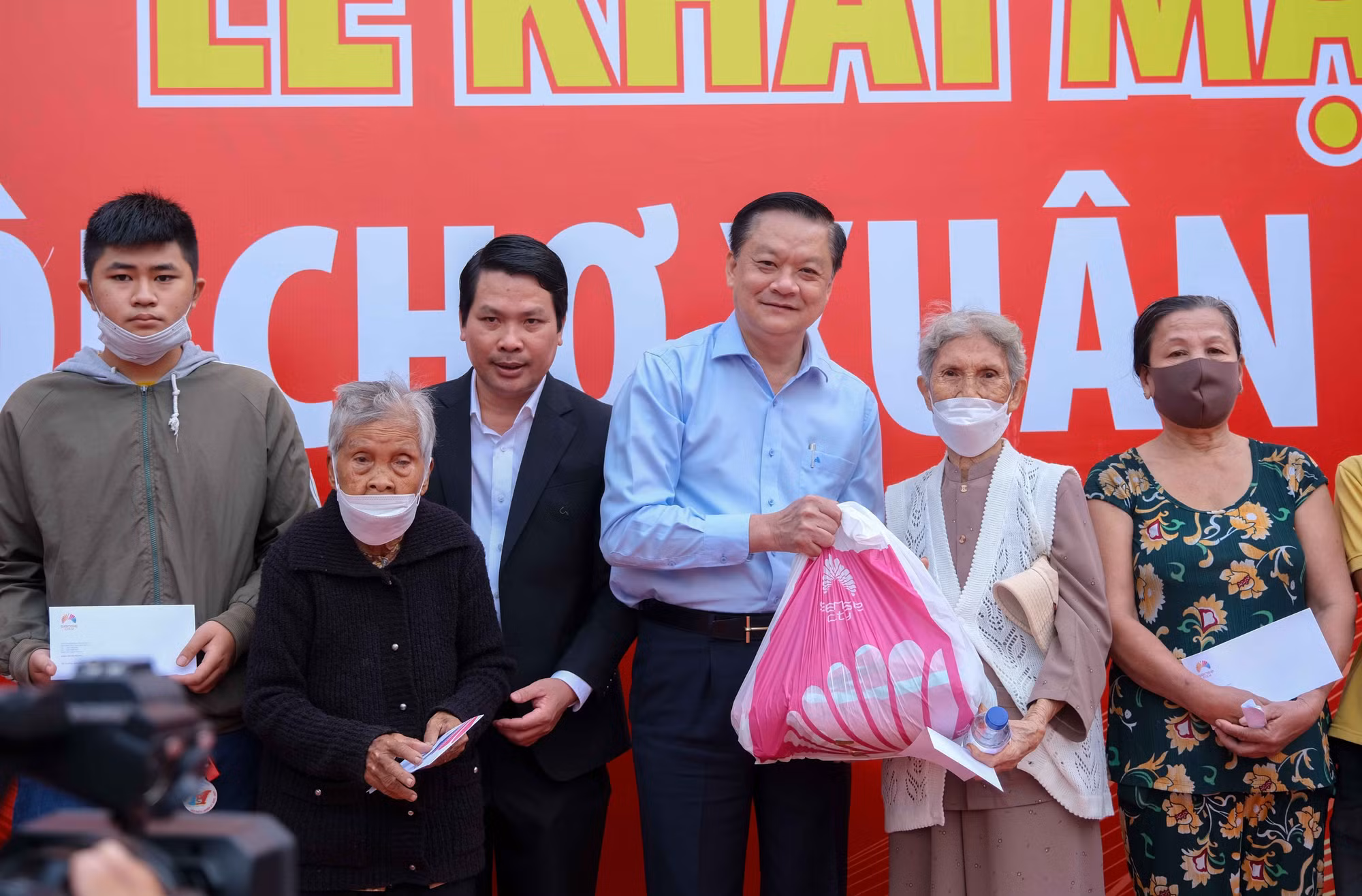Cần Thơ khai mạc hội chợ Xuân 2023 ảnh 4