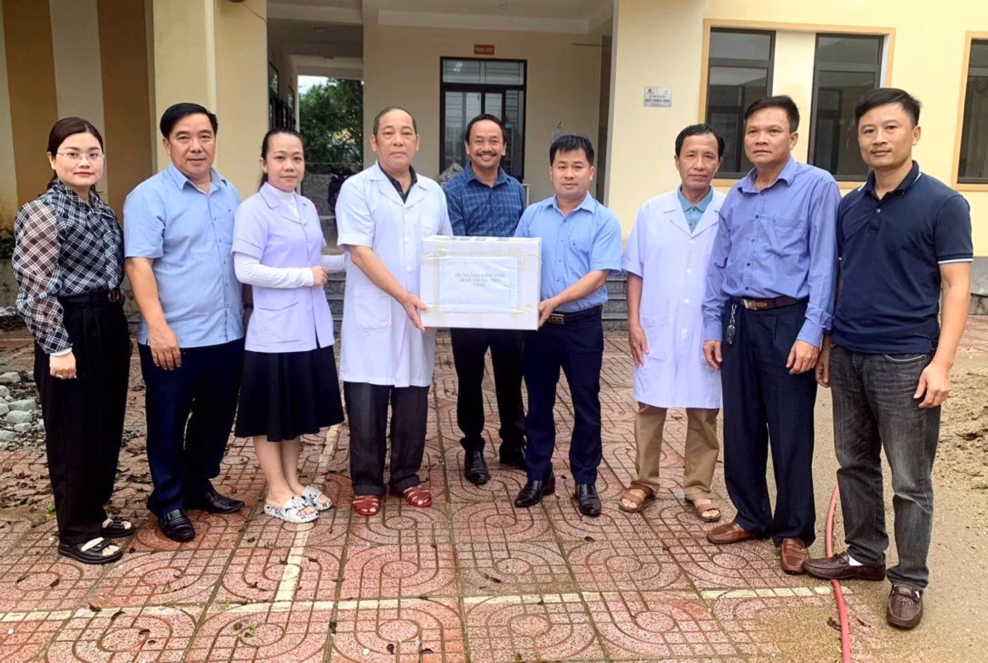 Hà Tĩnh chủ động phòng, chống dịch bệnh sau mưa lũ ảnh 3