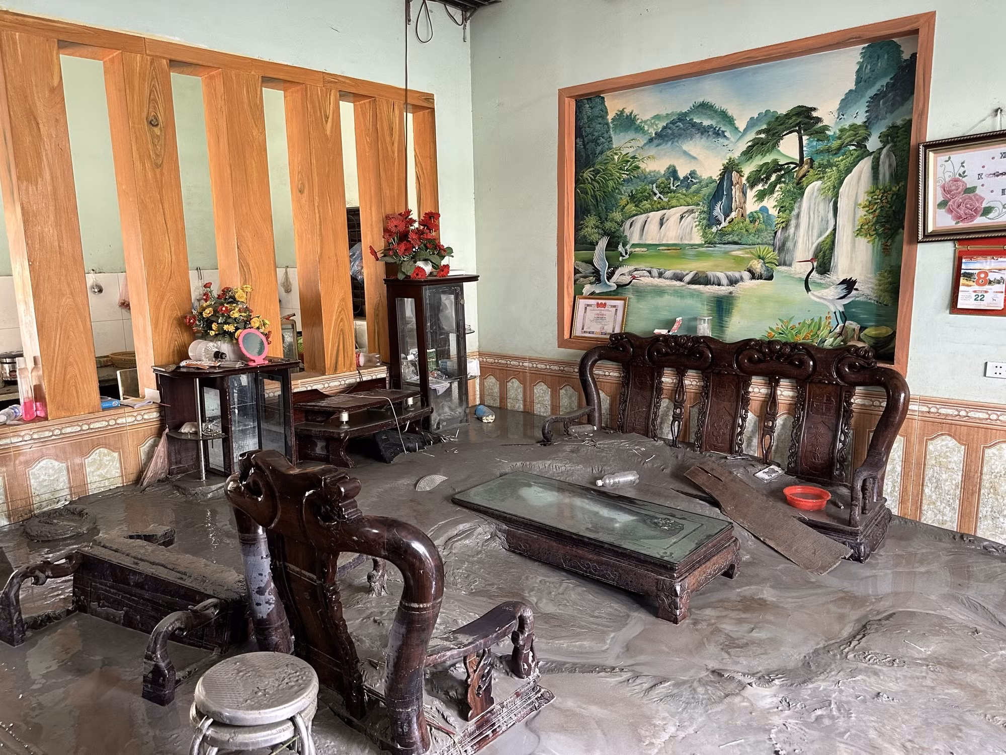 Phối hợp khắc phục sự cố vỡ cống tràn hồ thải Nhà máy tuyển quặng đồng Tả Phời ảnh 5