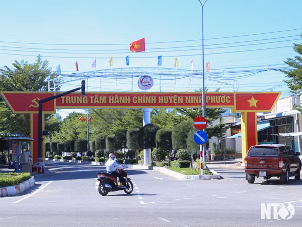 Huyện Ninh Phước, tỉnh Ninh Thuận đạt chuẩn nông thôn mới ảnh 1
