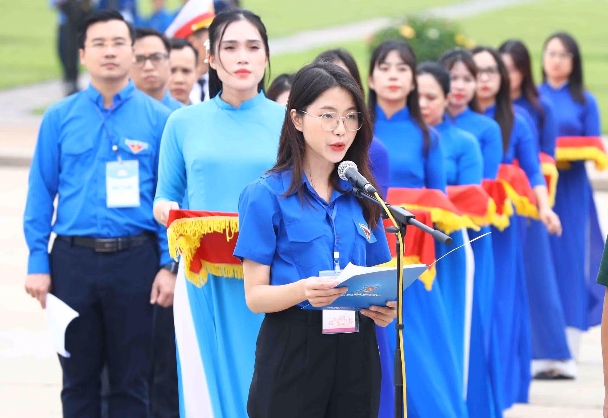 420 đại biểu dự Đại hội Thanh niên tiên tiến 2023 báo công dâng Bác ảnh 2