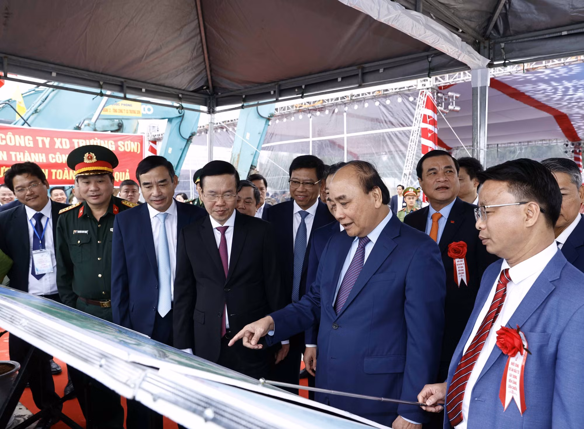 Chủ tịch nước Nguyễn Xuân Phúc dự Lễ khởi công Dự án đầu tư xây dựng bến Cảng Liên Chiểu, Đà Nẵng ảnh 1
