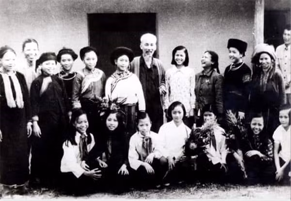 Nhiều công trình chào mừng kỷ niệm 65 năm Bác Hồ thăm Lào Cai ảnh 1