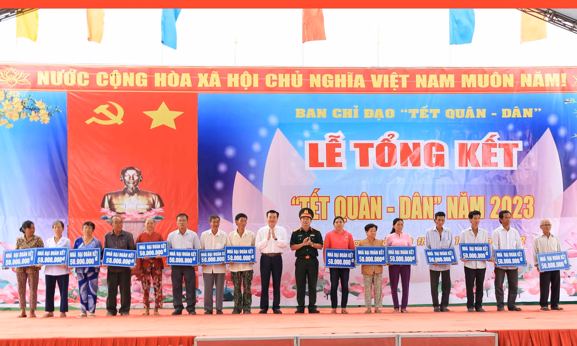 Ấm áp “Tết quân - dân” tại tỉnh Sóc Trăng ảnh 2