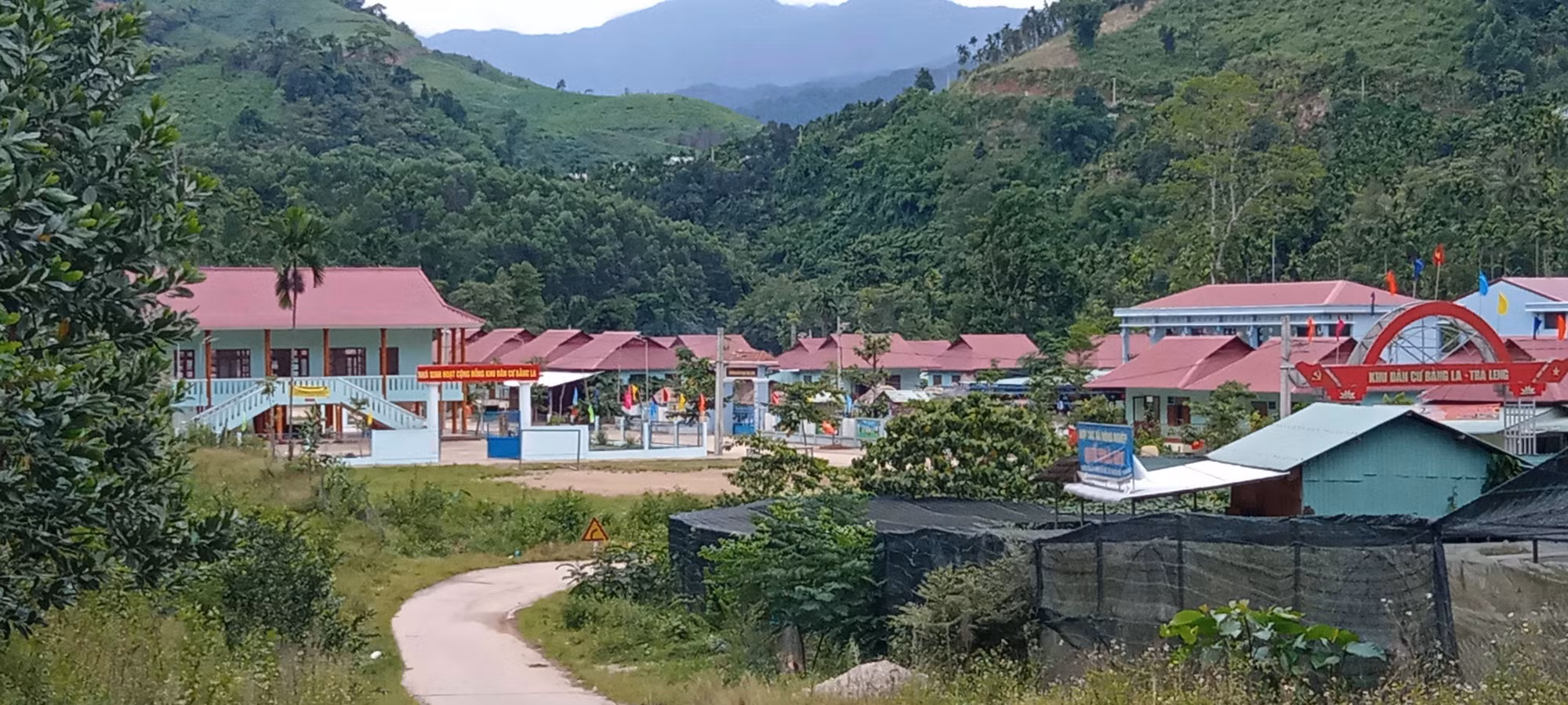 Hoàn thành kè chống sạt lở, bảo đảm an toàn khu dân cư xã Trà Leng, Quảng Nam ảnh 6