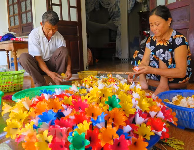 Các làng nghề truyền thống Cố đô Huế sôi động vào vụ Tết Nguyên đán Tân Sửu ảnh 1