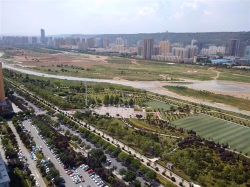Bảo Kê góc nhìn từ tầng 25 khách sạn Vạn Phúc- thành phố đang phát triển từng ngày.