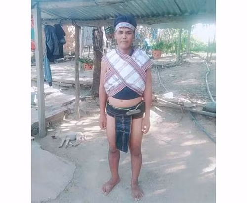 Nghệ nhân cồng chiêng Đinh Lê