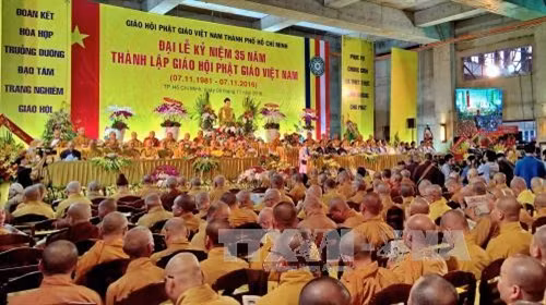 Ngày 5/11/2016, tại Việt Nam Quốc Tự (TP. Hồ Chí Minh), Ban trị sự Giáo hội Phật giáo Thành phố Hồ Chí Minh) tổ chức Lễ mít-tinh kỷ niệm 35 năm Ngày thành lập Giáo hội Phật giáo Việt Nam (7/11/1981 - 7/11/2016). Ảnh: Thế Anh-TTXVN