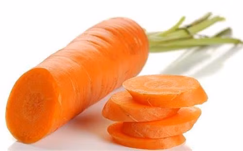 Khi kết hợp hai thực phẩm này với nhau sẽ khiến lượng vitamin C có trong củ cải bị phá hủy khiến dinh dưỡng của cả hai thực phẩm đều mất giá trị.