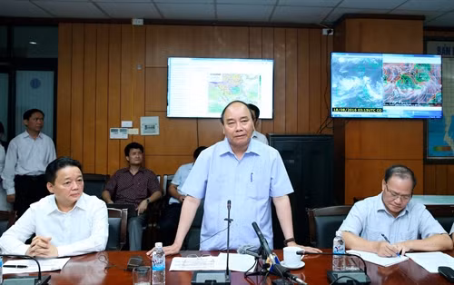 Thủ tướng Nguyễn Xuân Phúc phát biểu chỉ đạo tại buổi làm việc. Ảnh: Thống Nhất-TTXVN