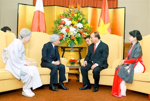 Thủ tướng Nguyễn Xuân Phúc và Phu nhân hội kiến với Nhà vua Nhật Bản Akihito và Hoàng hậu Michiko đang có chuyến thăm cấp Nhà nước tới Việt Nam. Ảnh: Thống Nhất-TTXVN