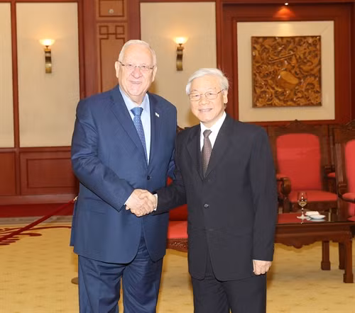 Tổng Bí thư Nguyễn Phú Trọng hội kiến với Tổng thống Nhà nước Israel Reuven Ruvi Rivlin đang thăm cấp Nhà nước tới Việt Nam. Ảnh: Trí Dũng - TTXVN
