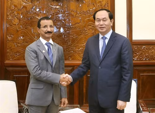 Chủ tịch nước Trần Đại Quang tiếp ông Sultan Ahmed bin Sulayem, Chủ tịch Tập đoàn DP World của Các Tiểu vương quốc Arab Thống nhất (UAE) đang thăm và làm việc tại Việt Nam. Ảnh: Nhan Sáng – TTXVN
