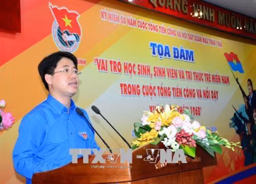 Anh Phạm Hồng Sơn, Bí thư Thành Đoàn Thành phố Hồ Chí Minh phát biểu tại tọa đàm. Ảnh: Thu Hoài – TTXVN