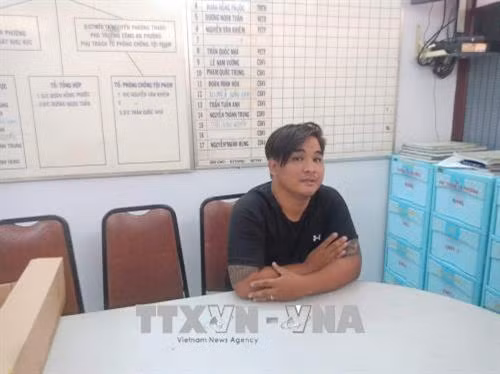 Đối tượng Toàn tại cơ quan Công an. Ảnh: Thành Chung - TTXVN