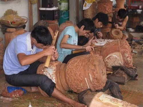 Nghề mộc xã Thanh Lãng huyện Bình Xuyên. Ảnh: Nguồn vinhphuctv.vn