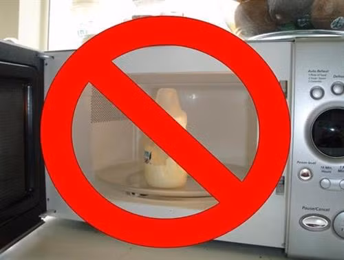 Những thực phẩm tuyệt đối không hâm nóng bằng lò vi sóng ảnh 1