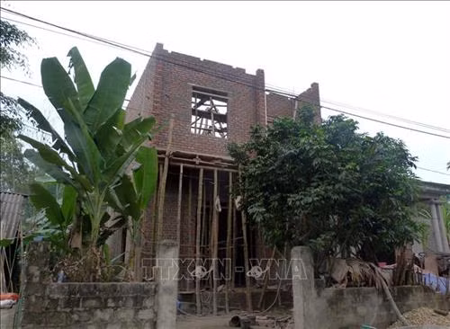 Những ngôi nhà mới ở thôn Mỹ Hoa, xã Mỹ Bằng, huyện Yên Sơn (Tuyên Quang) đang “mọc lên” từng ngày. Ảnh: Quang Đán - TTXVN