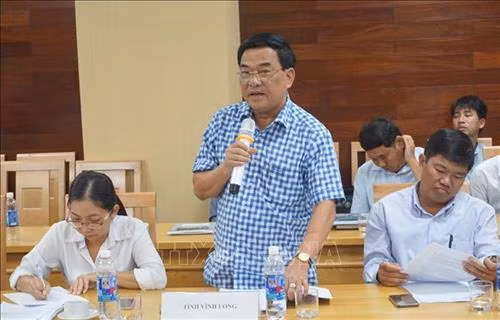 Đại diện tỉnh Vĩnh Long phát biểu về tác động của dự án thủy điện dòng chính Pắc Lay. Ảnh: Xuân Dự - TTXVN