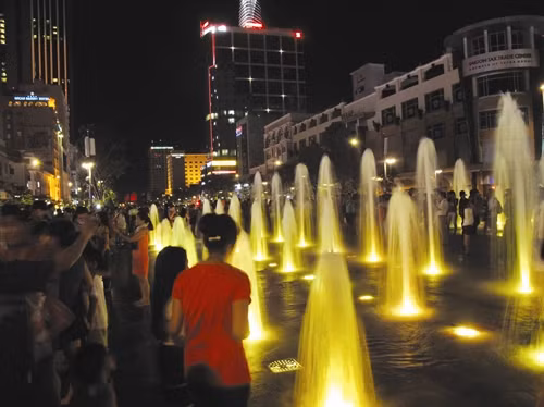 Nhạc nước và âm thanh, ánh sáng