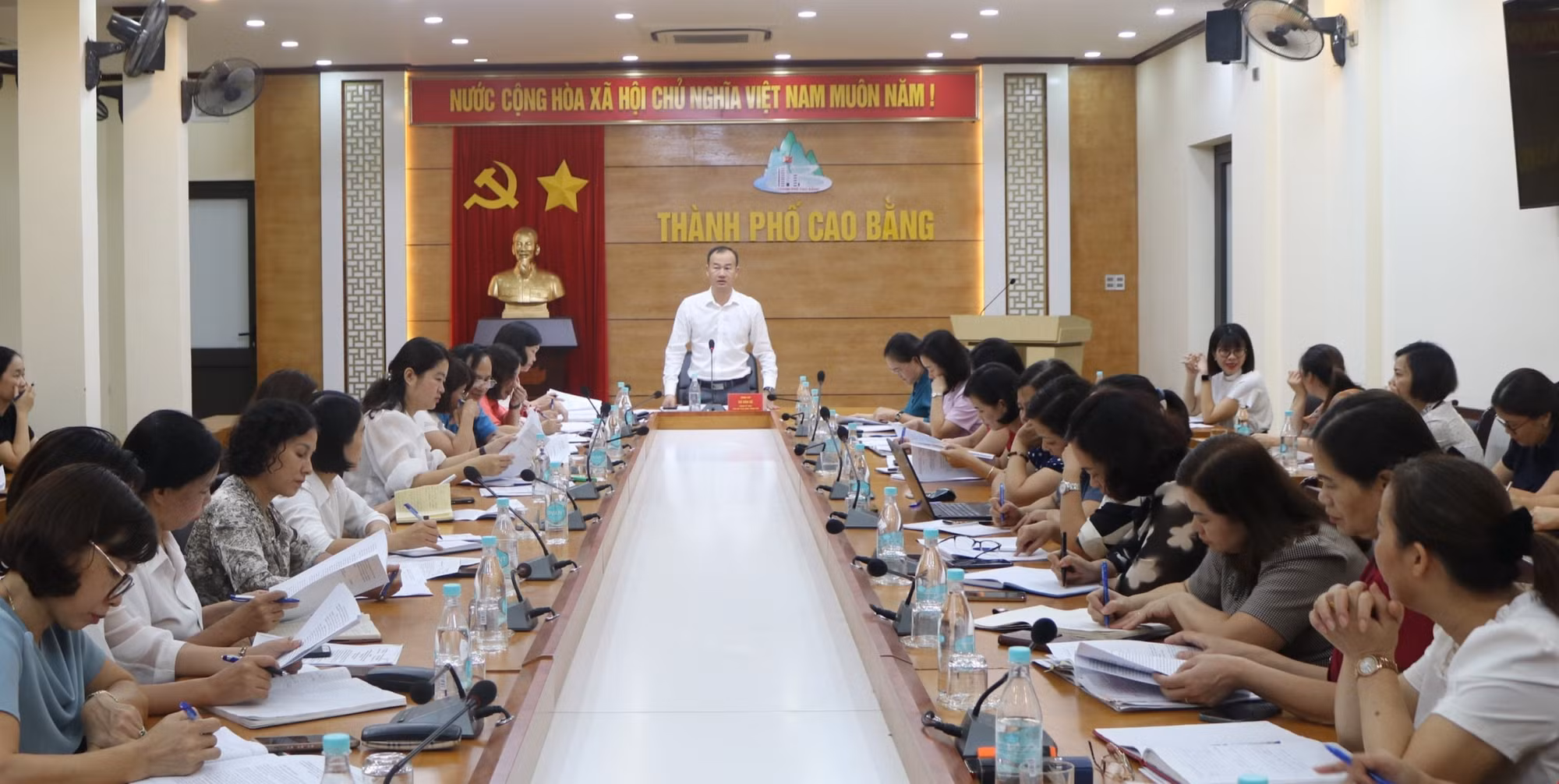 Cao Bằng tiếp tục thực hiện mô hình học bán trú từ ngày 9/10 ảnh 1