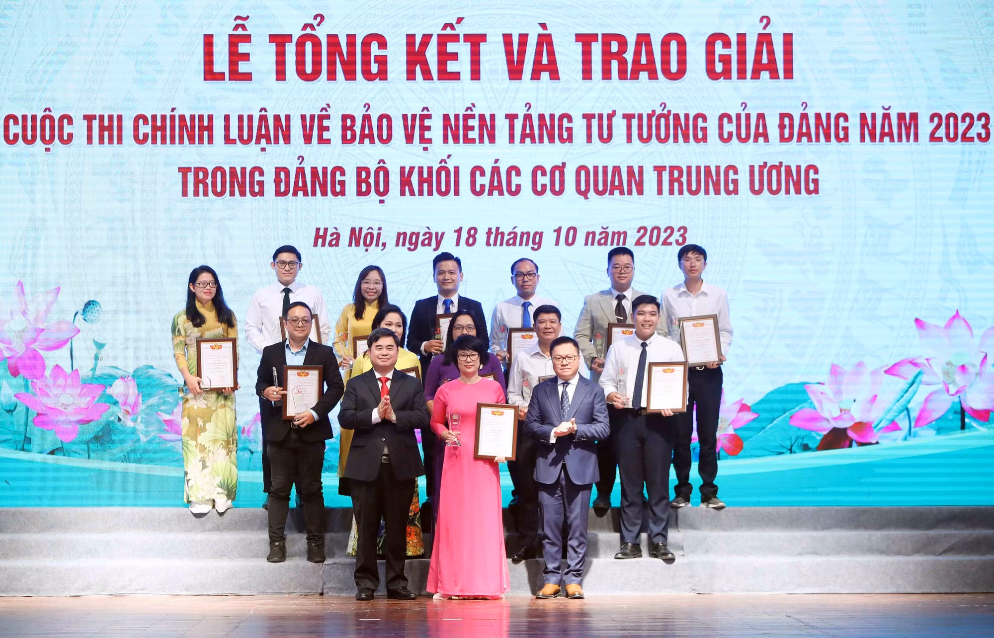 Thông tấn xã Việt Nam giành 3 giải tại Cuộc thi chính luận về bảo vệ nền tảng tư tưởng của Đảng năm 2023 ảnh 4