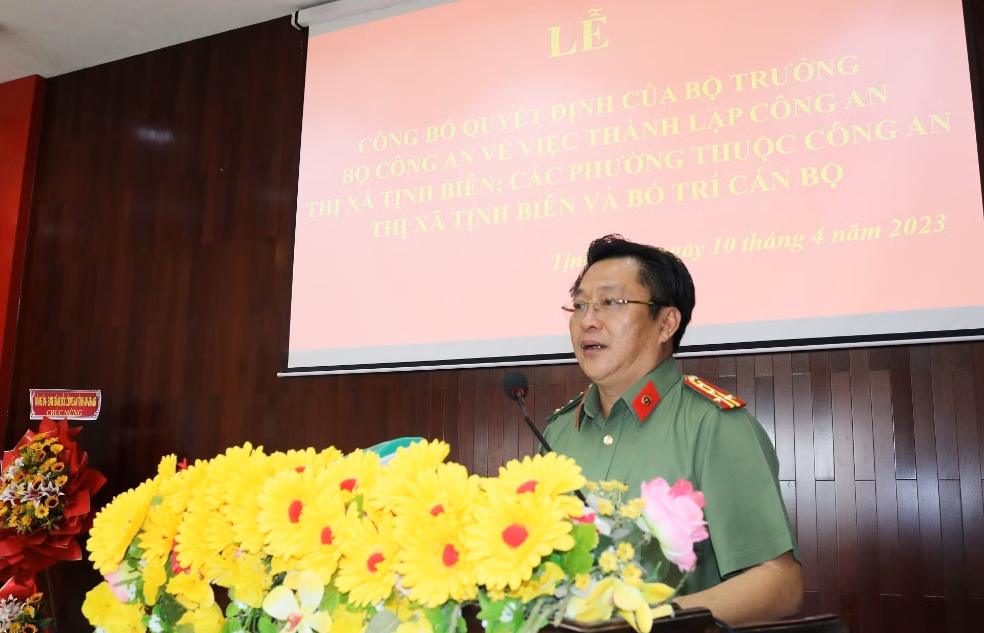 Thành lập Công an thị xã Tịnh Biên, An Giang ảnh 1