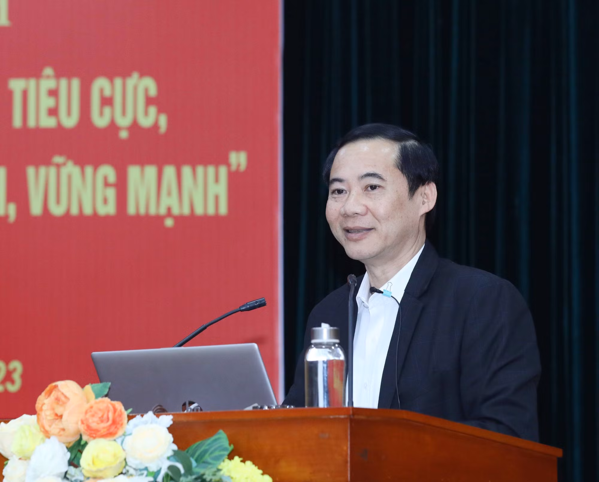 Nâng cao nhận thức về phòng, chống tham nhũng, tiêu cực và xây dựng, chỉnh đốn Đảng ảnh 2