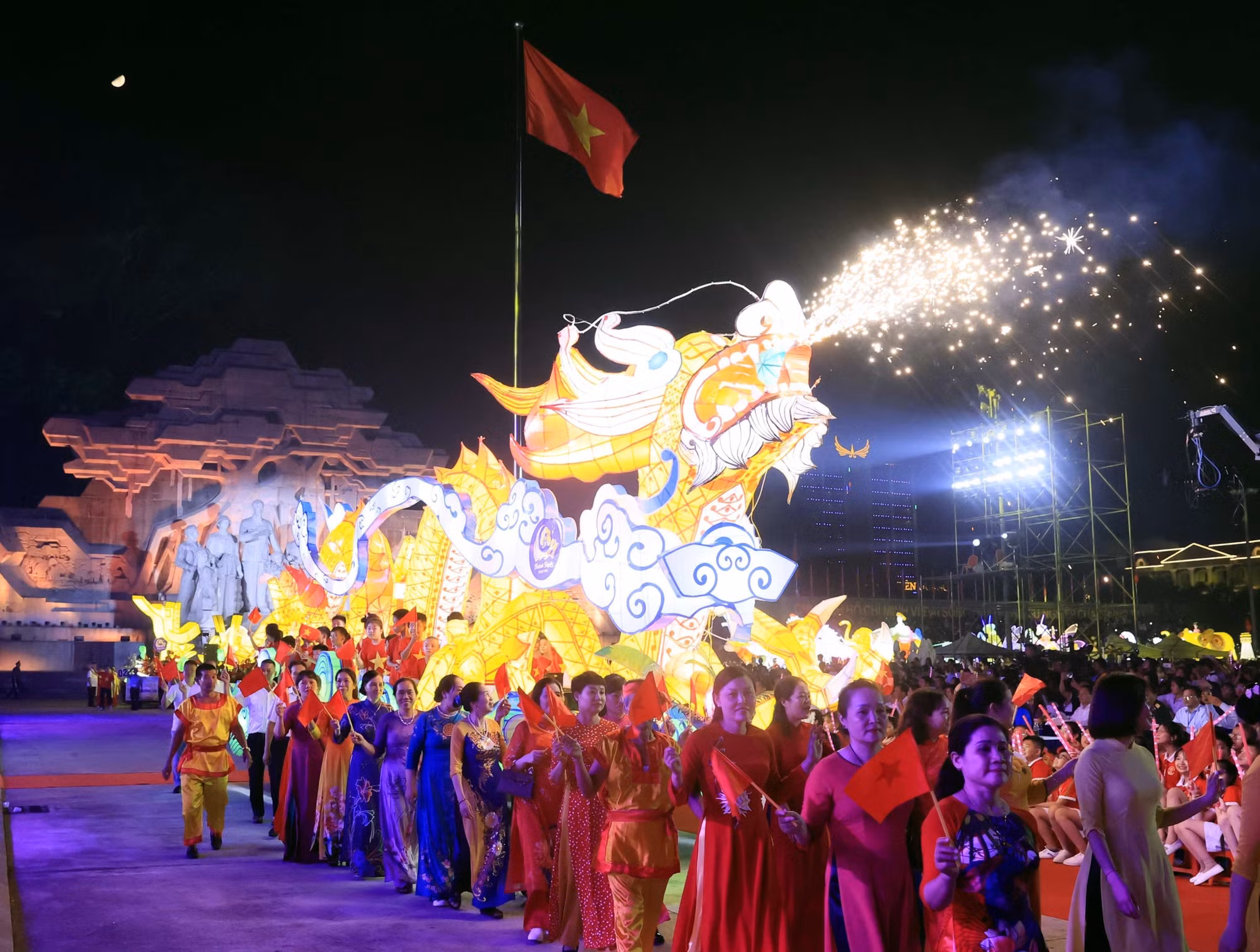 Chủ tịch nước Võ Văn Thưởng dự Lễ hội Thành Tuyên 2023 ảnh 10