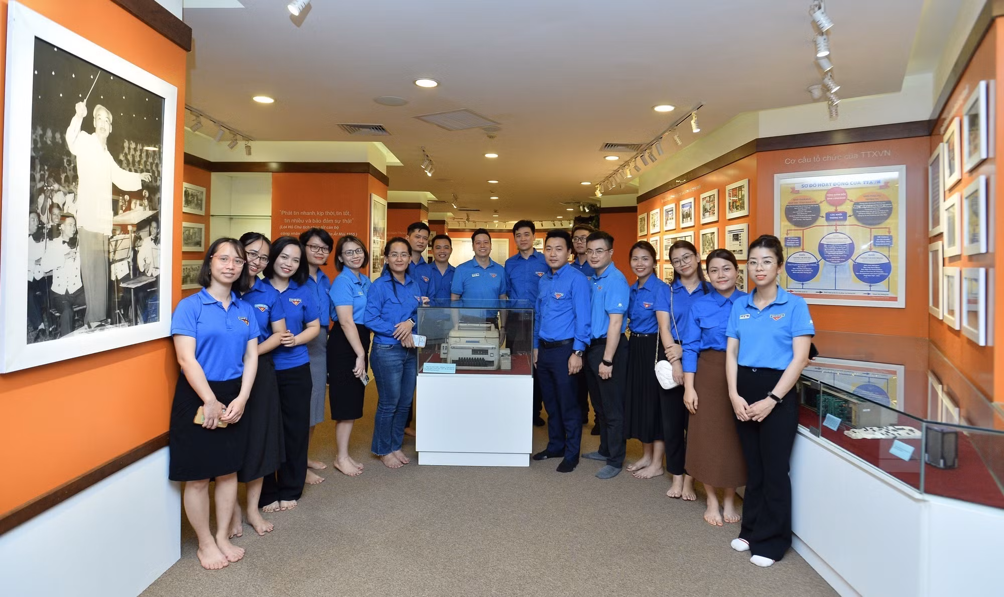 Tuổi trẻ Thông tấn xã Việt Nam học tập và làm theo tấm gương đạo đức của Chủ tịch Hồ Chí Minh ảnh 4