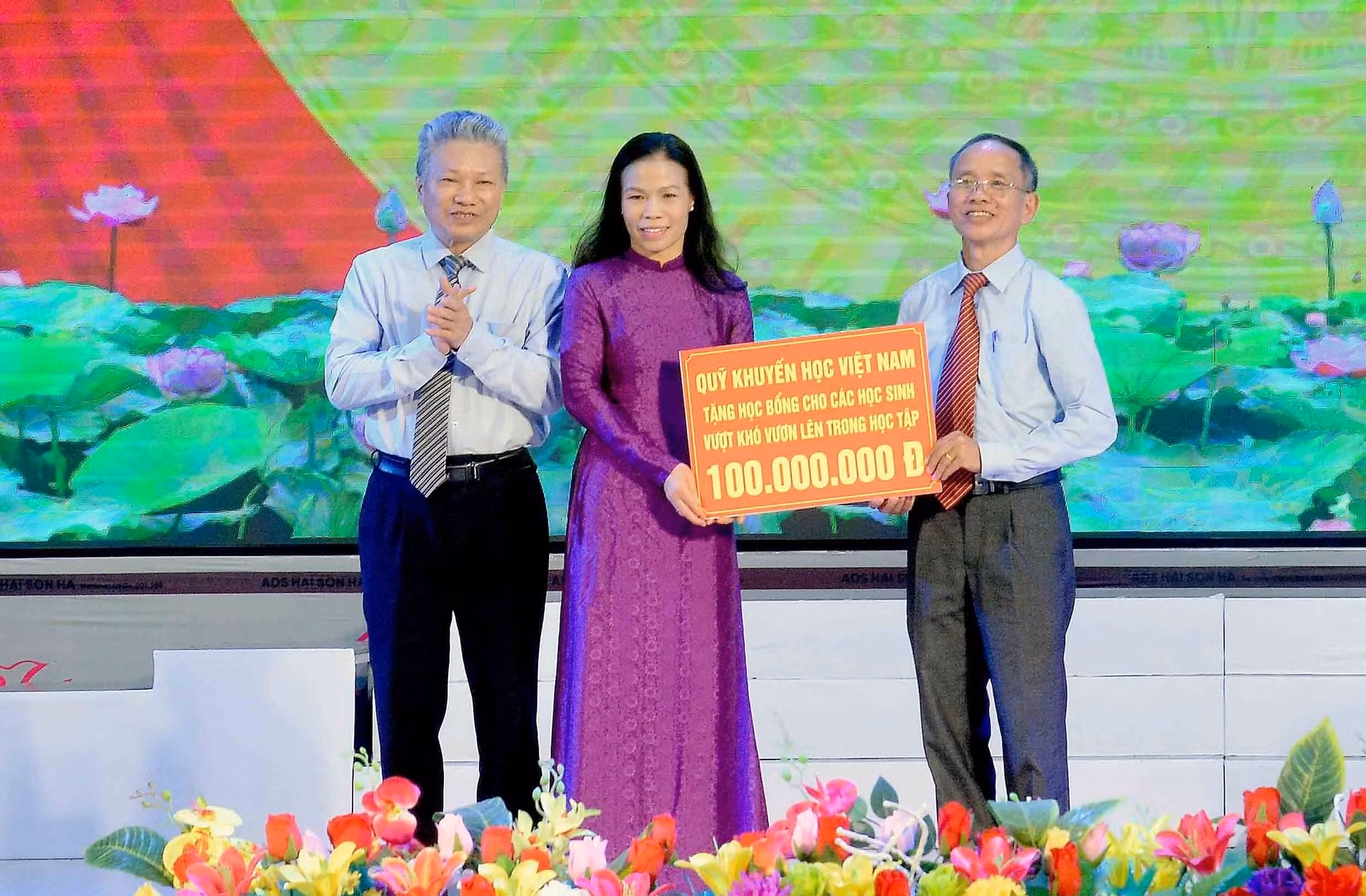 Sơn La đẩy mạnh phong trào khuyến học, khuyến tài ảnh 5