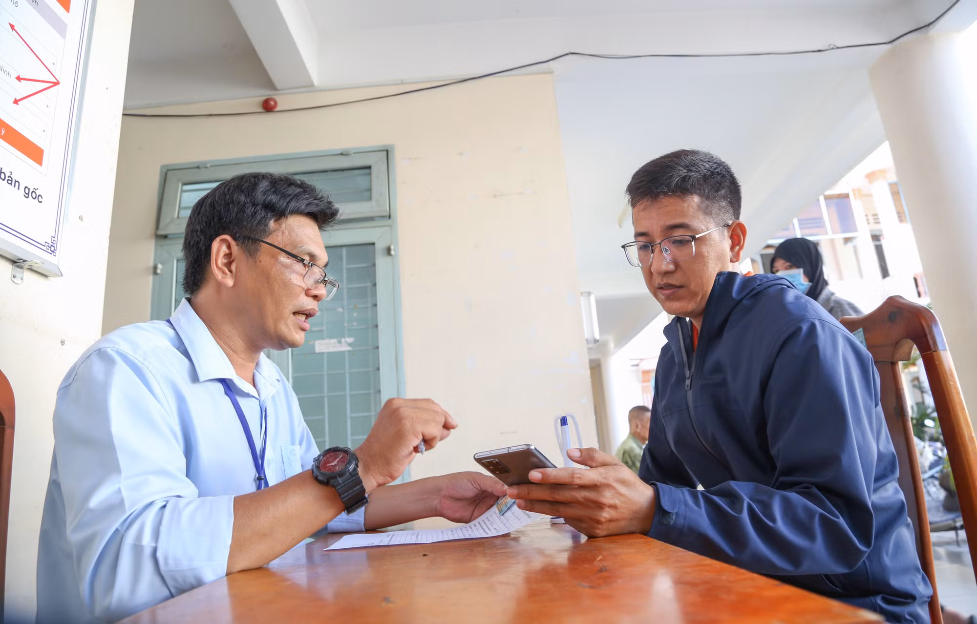 Chuyển đổi số giúp người dân và chính quyền gần nhau hơn ảnh 2