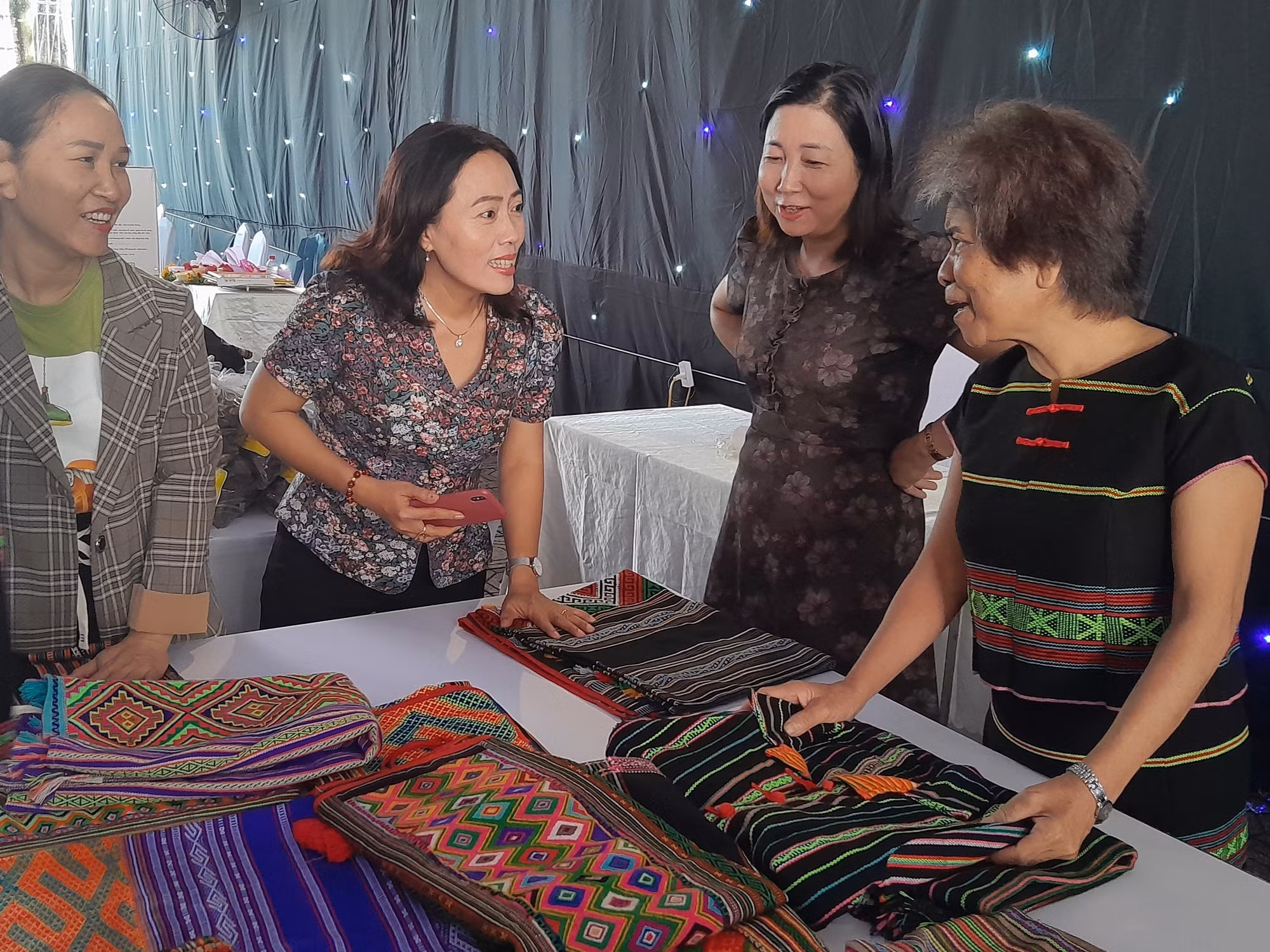 Hỗ trợ phụ nữ đồng bào dân tộc thiểu số​ phát triển các mô hình kinh tế ảnh 2