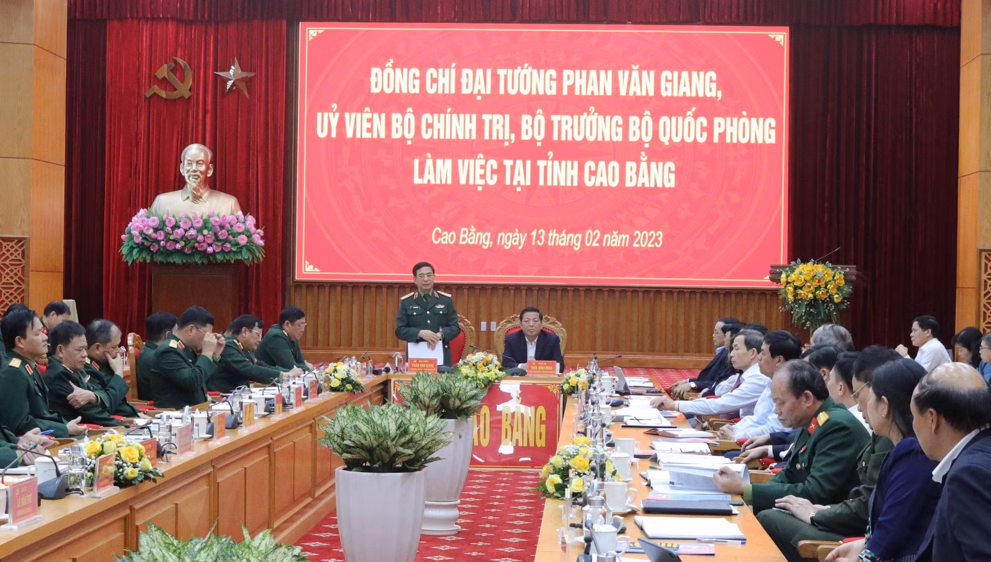 Đại tướng Phan Văn Giang, Bộ trưởng Quốc phòng thăm và làm việc tại Cao Bằng ảnh 2